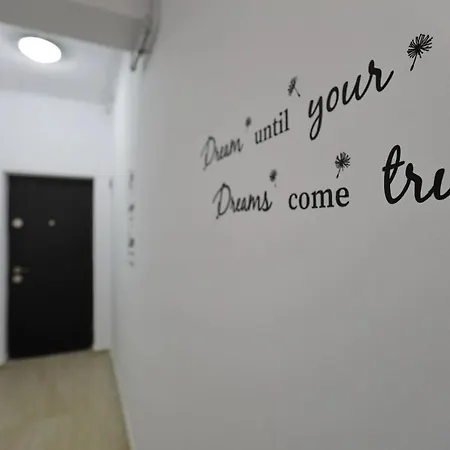 Apartament Laco דירה *